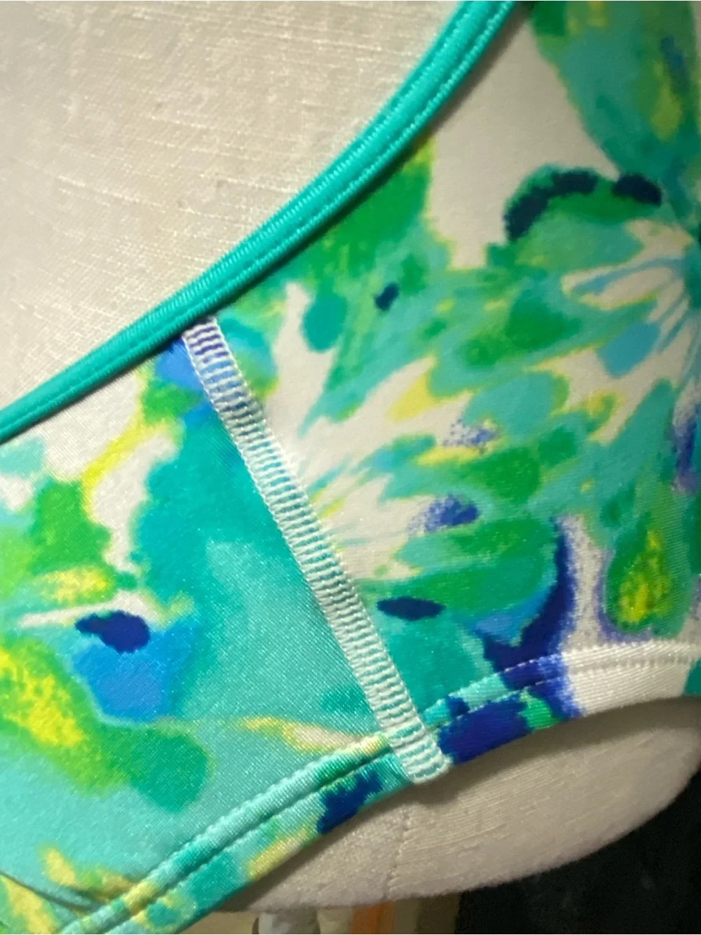 Nike Blue Green Floral Print Crossback One Piece Swimsuit 12 Athletic Sporty